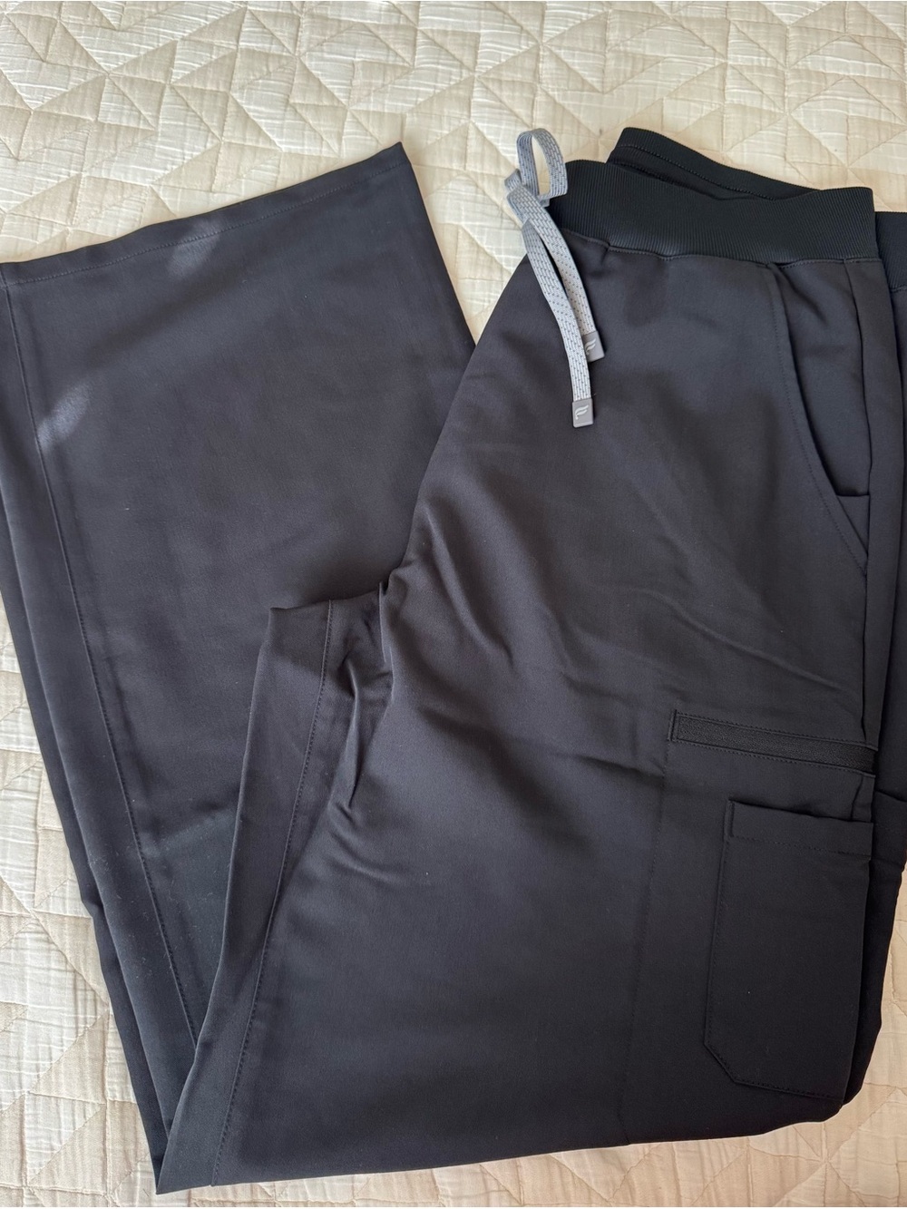 Fabletics Black Women's high rise scrub pant